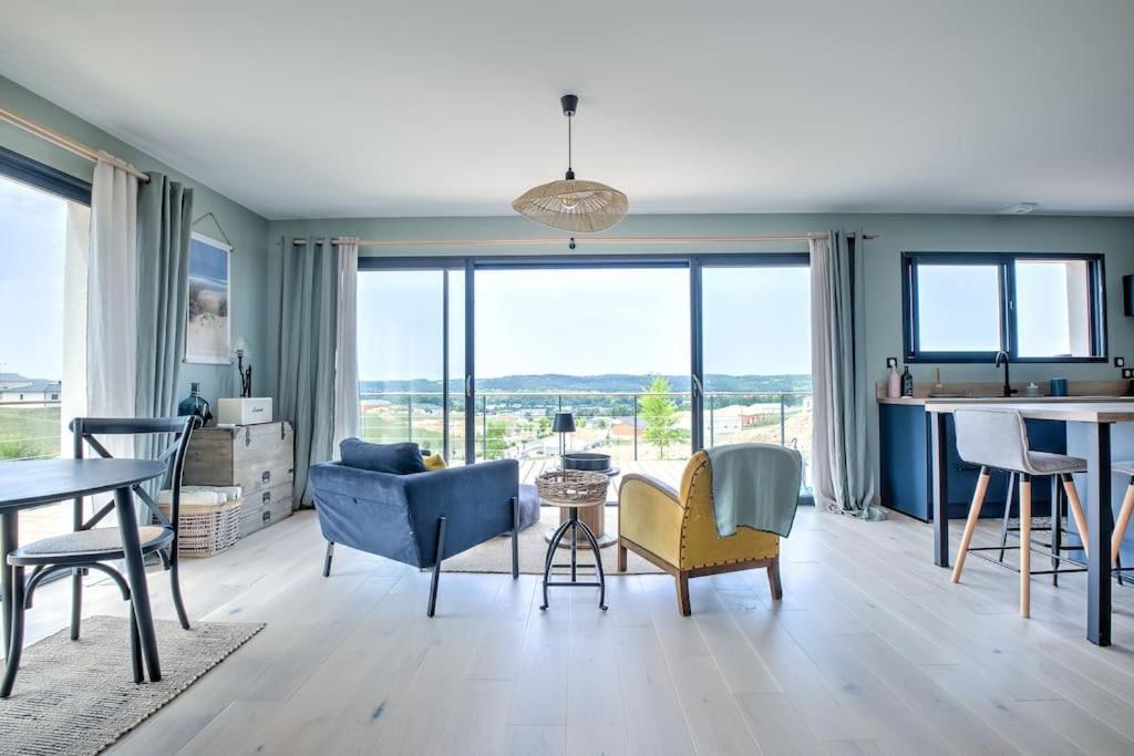 L'Elegante Confort, Clim & Vue Imprenable Bassillac Экстерьер фото